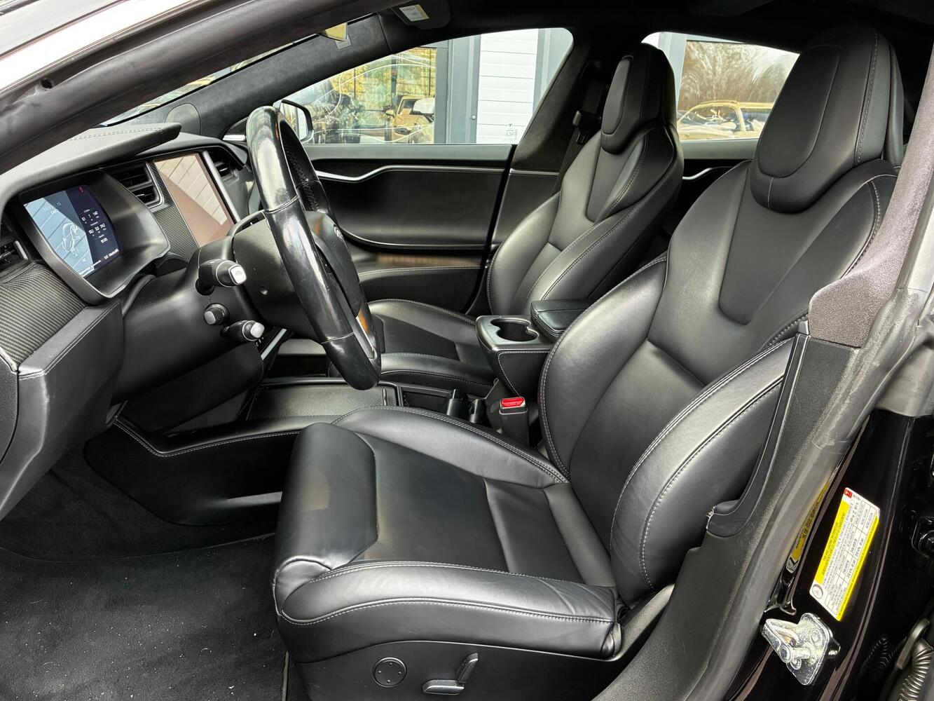 Tesla Model S vaihtoauto