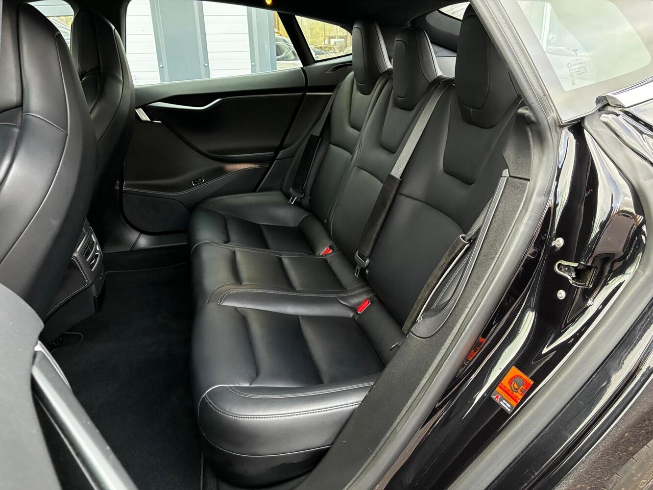 Tesla Model S vaihtoauto