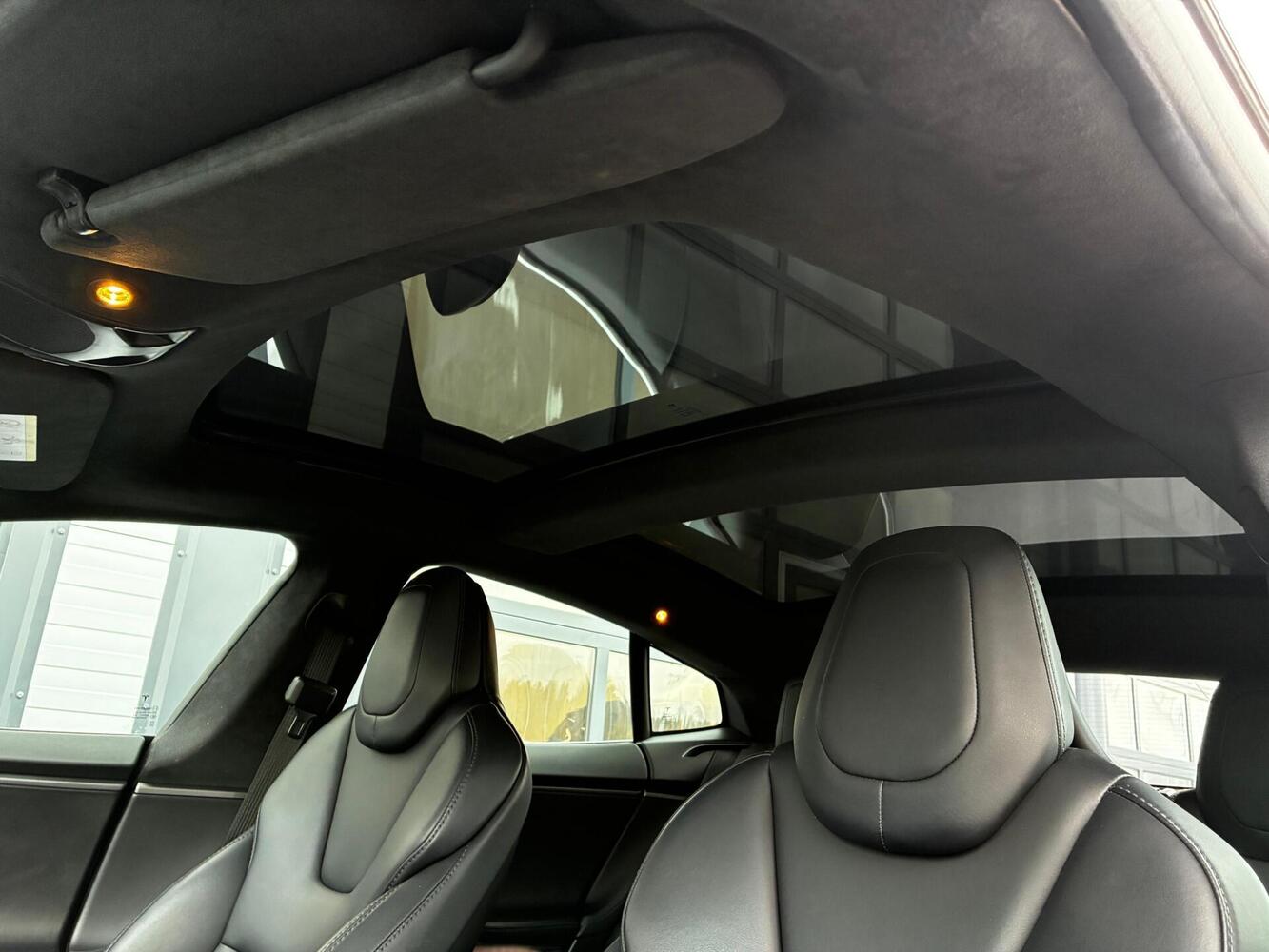 Tesla Model S vaihtoauto