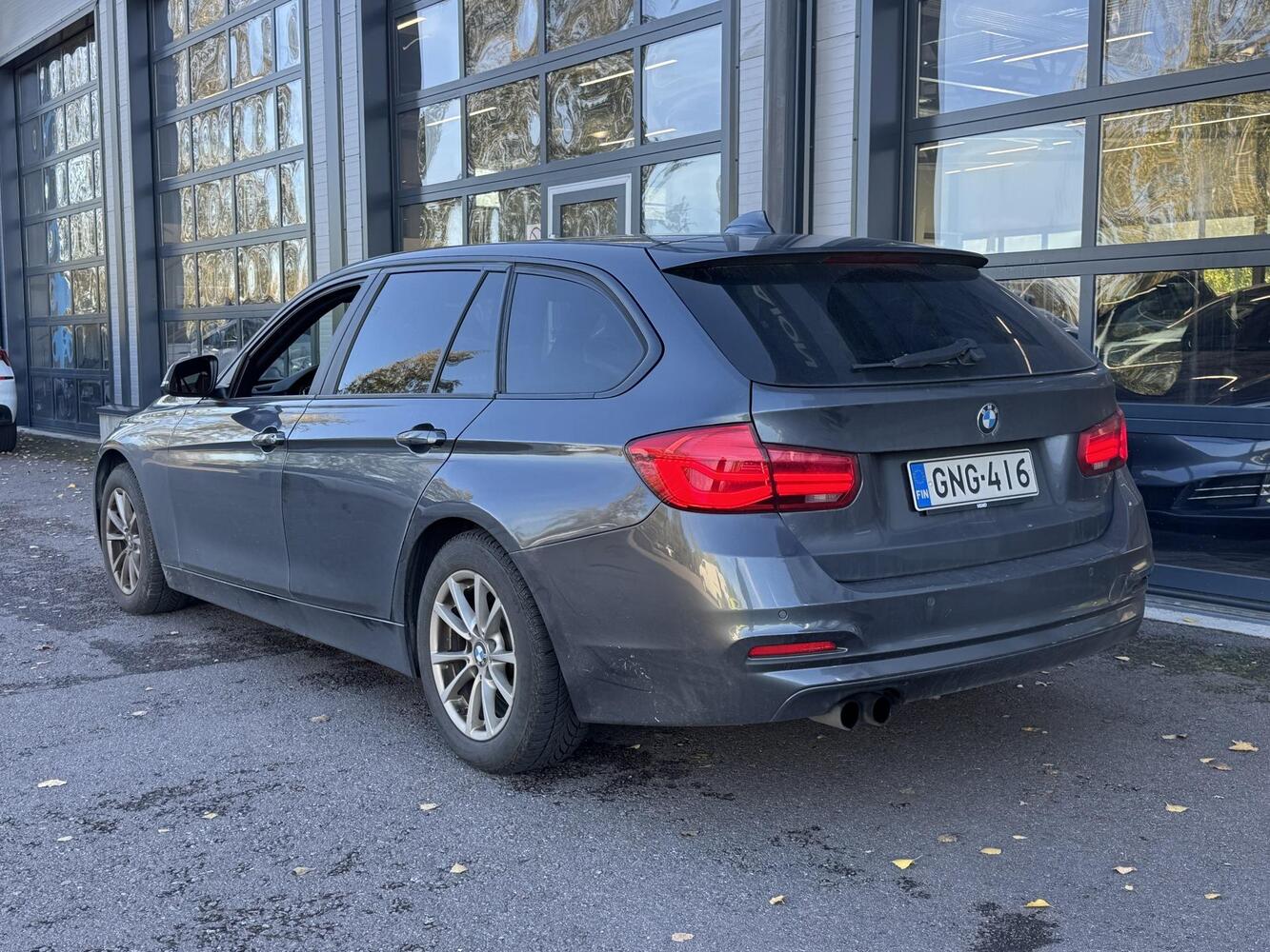 BMW 320 vaihtoauto