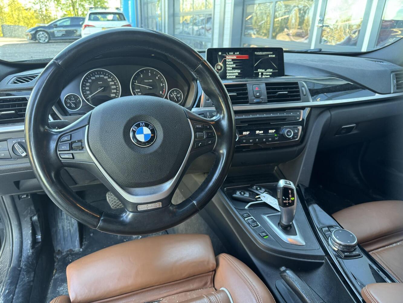 BMW 320 vaihtoauto