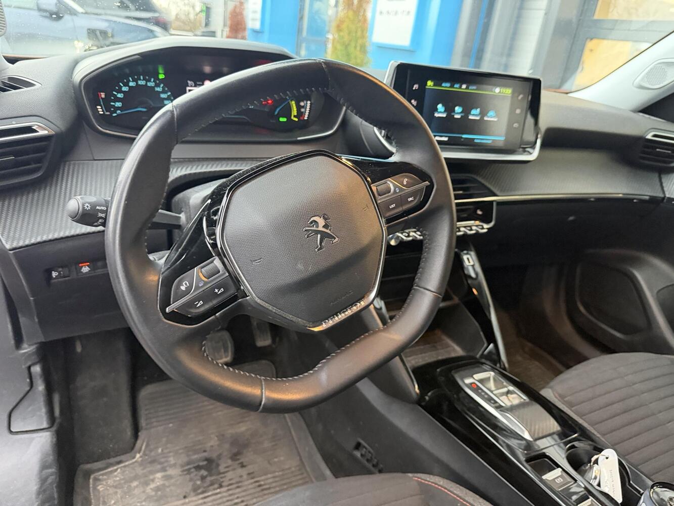Peugeot e-2008 vaihtoauto