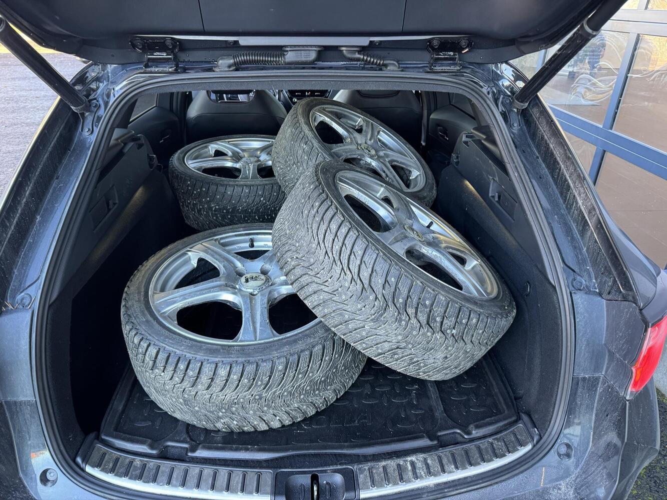 Toyota Corolla vaihtoauto