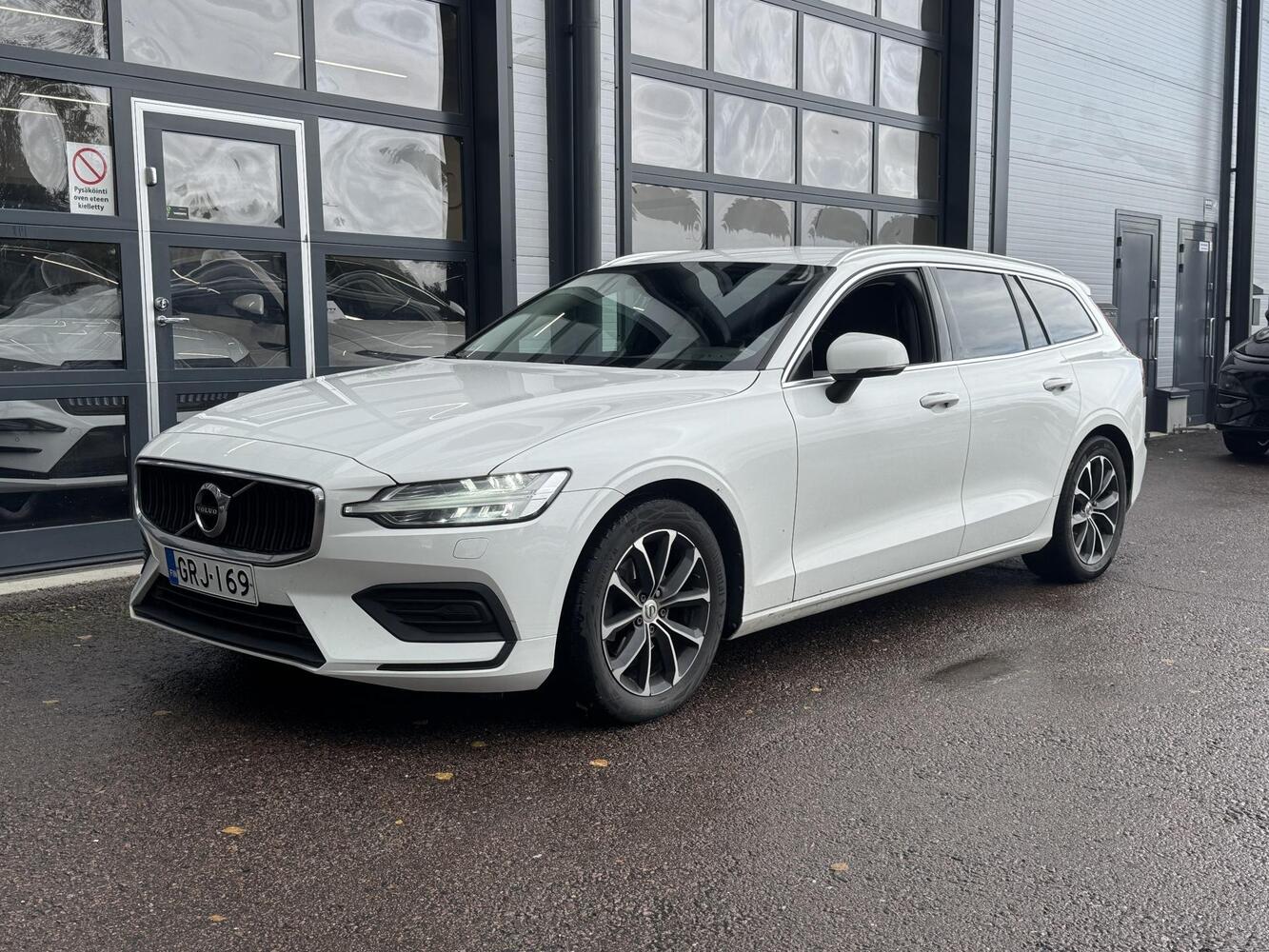 Volvo V60 vaihtoauto