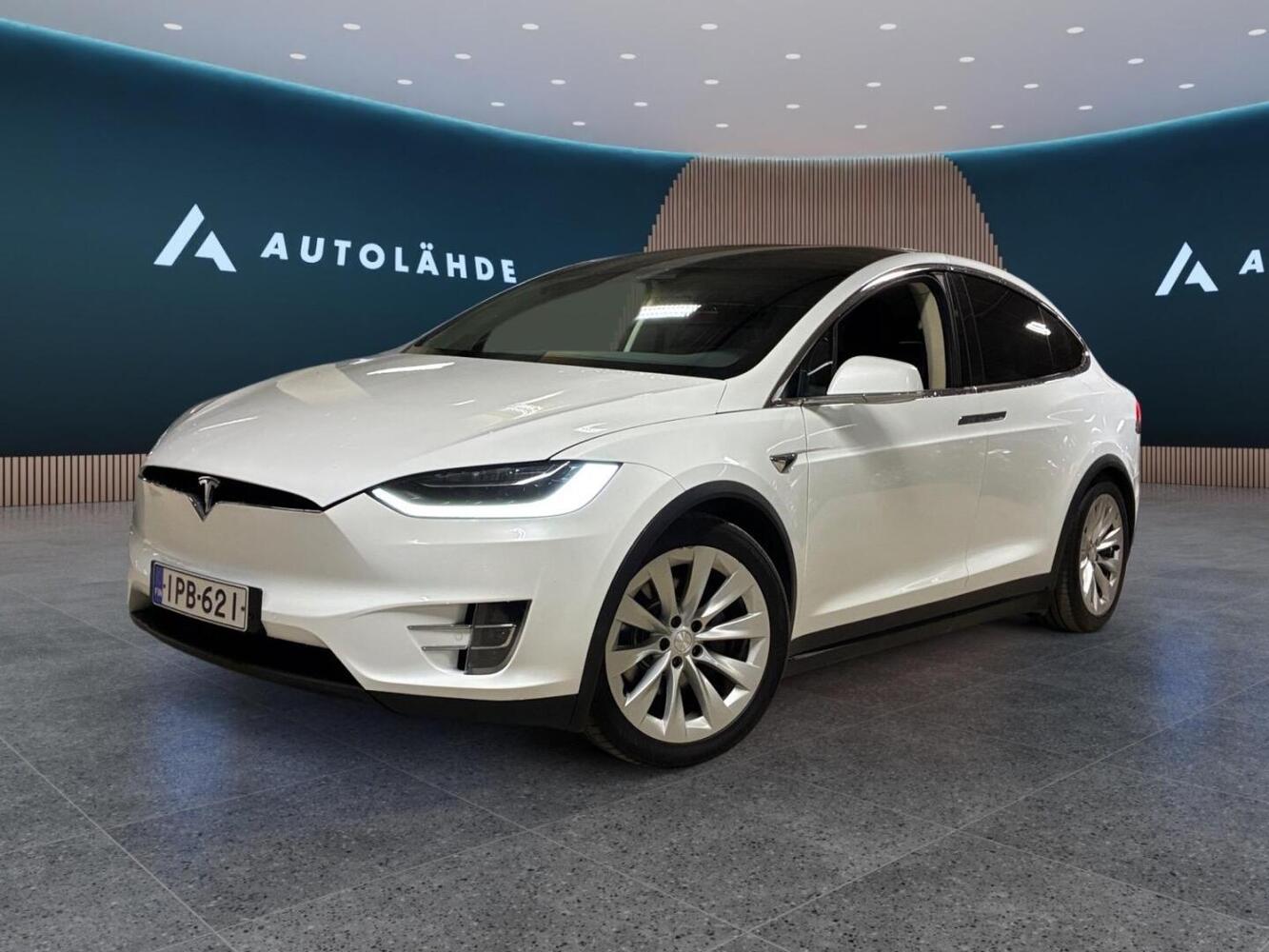 Tesla Model X vaihtoauto