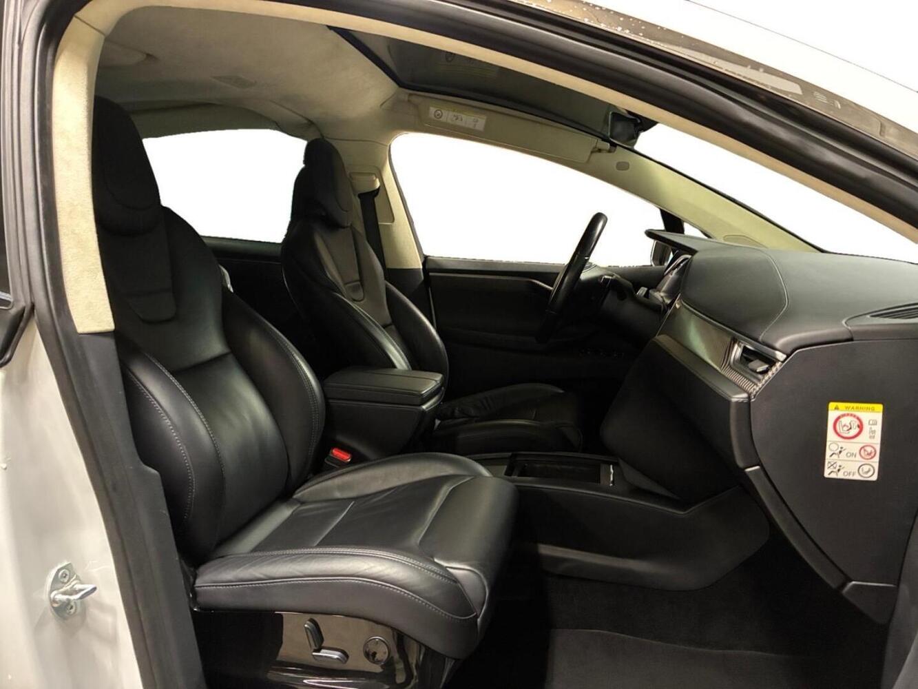 Tesla Model X vaihtoauto