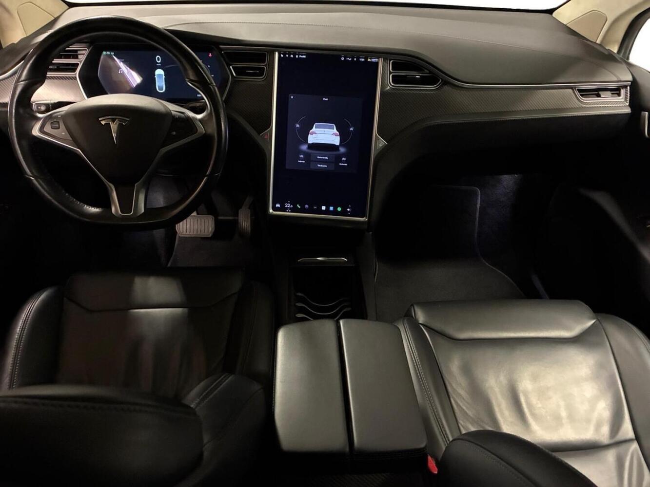 Tesla Model X vaihtoauto