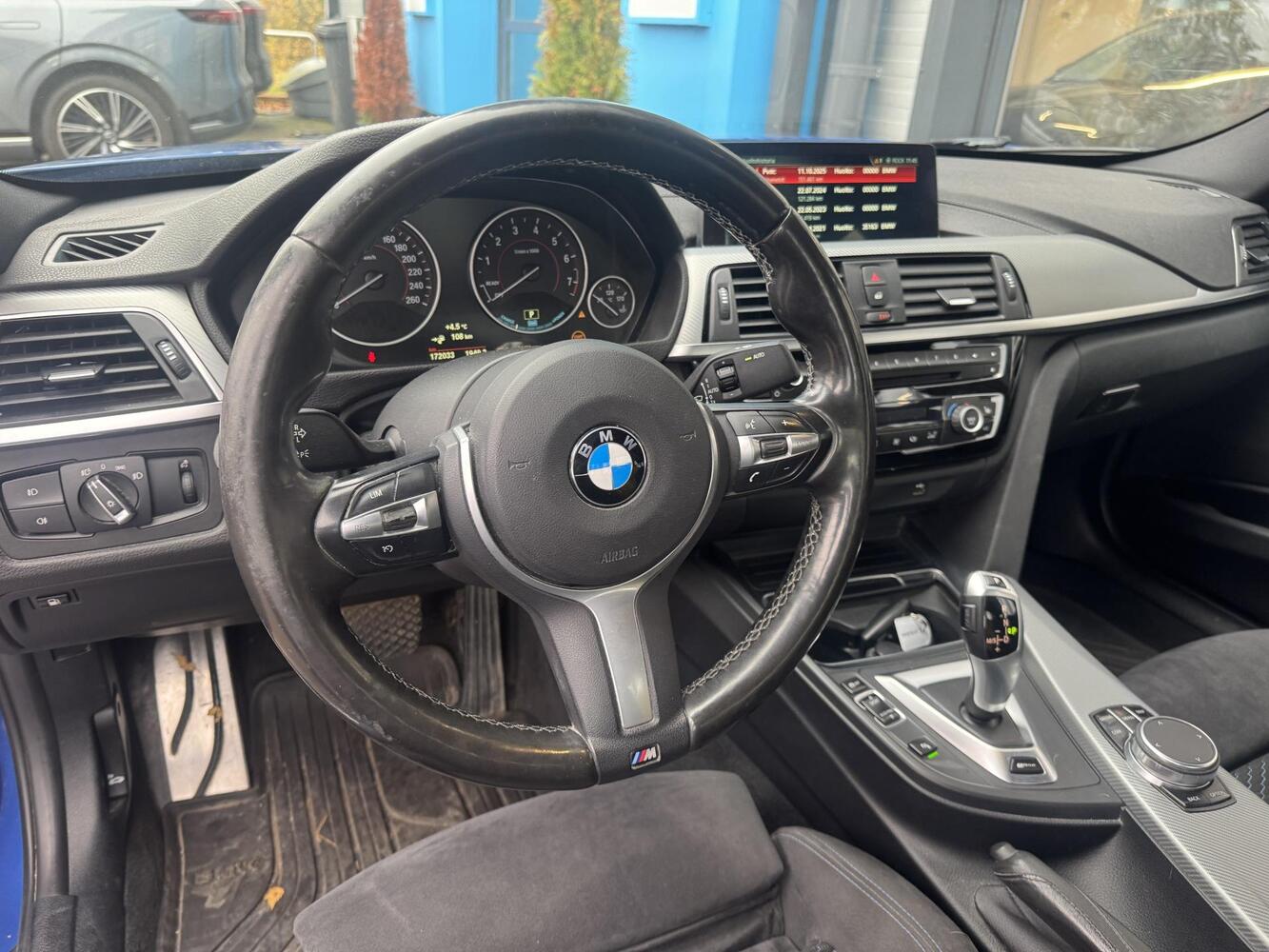 BMW 330 vaihtoauto