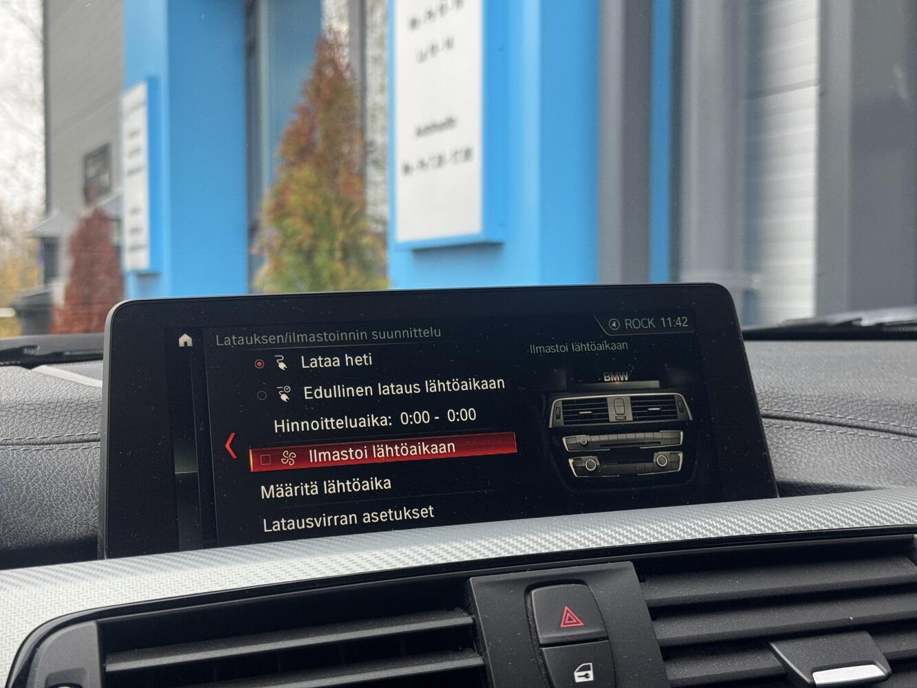 BMW 330 vaihtoauto