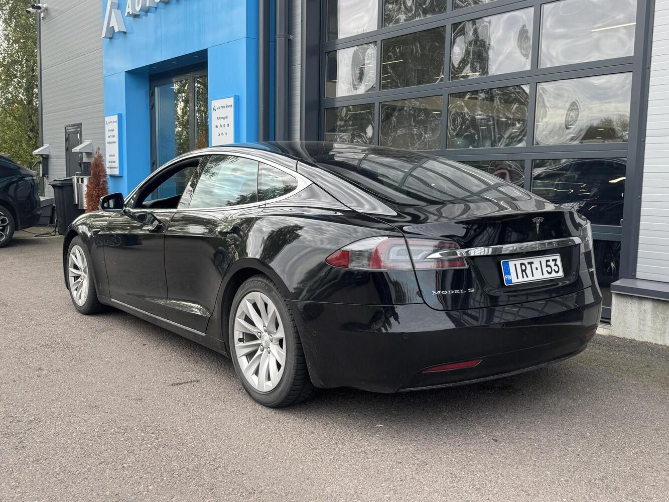 Tesla Model S vaihtoauto
