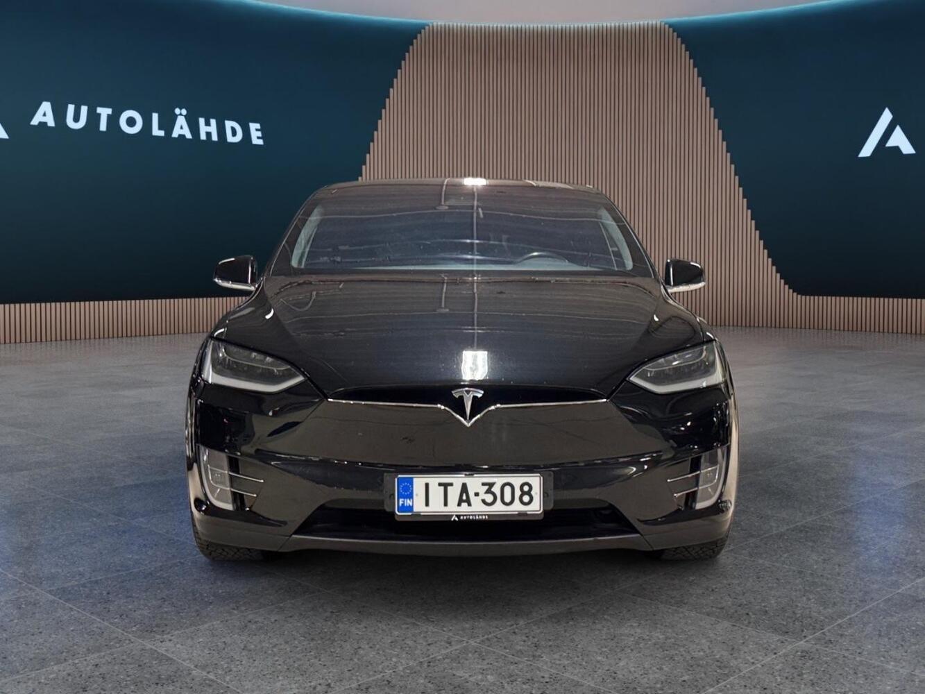 Tesla Model X vaihtoauto
