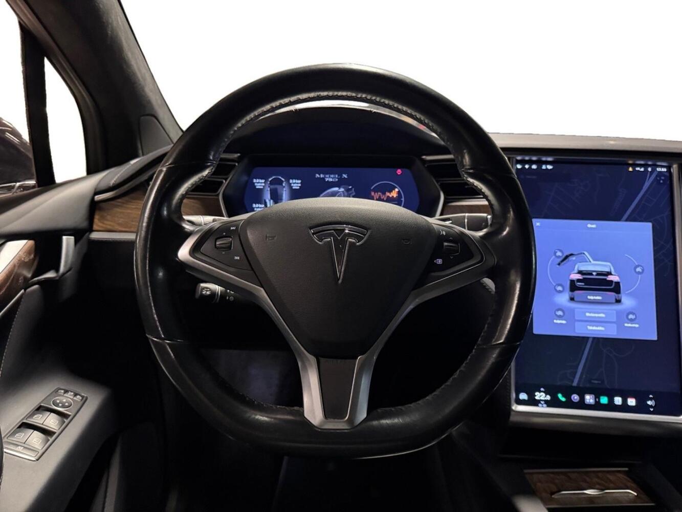 Tesla Model X vaihtoauto