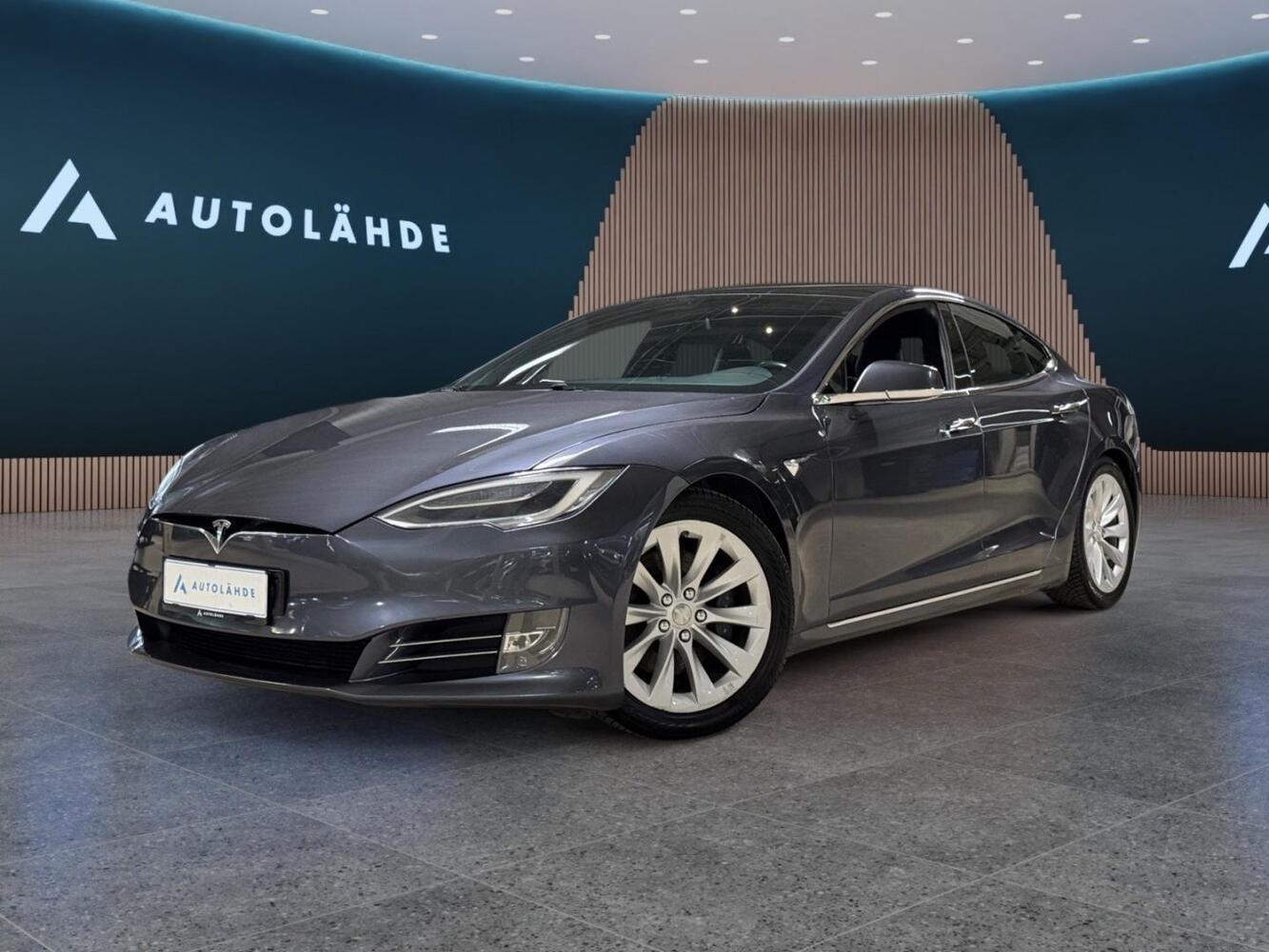 Tesla Model S vaihtoauto