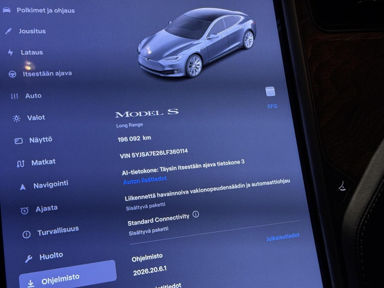Tesla Model S vaihtoauto