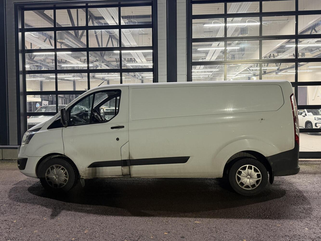Ford Transit Custom vaihtoauto