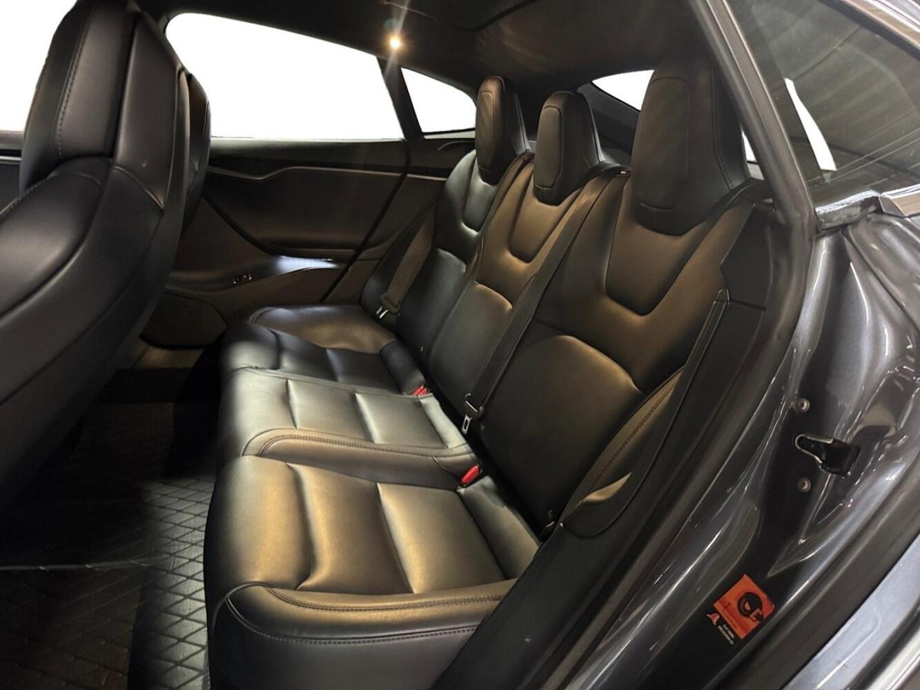 Tesla Model S vaihtoauto