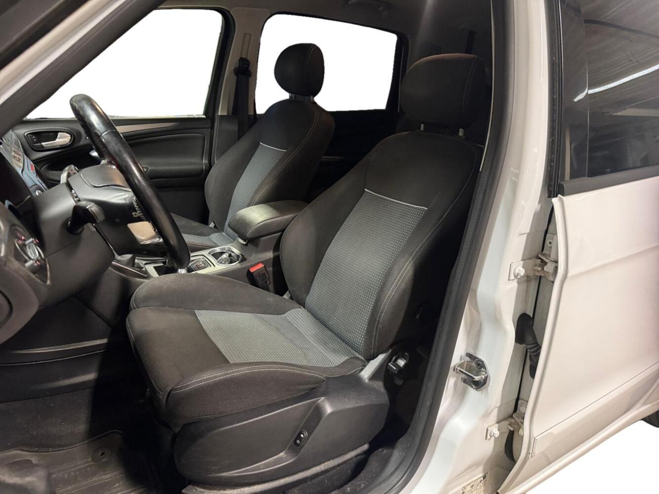 Ford S-MAX vaihtoauto