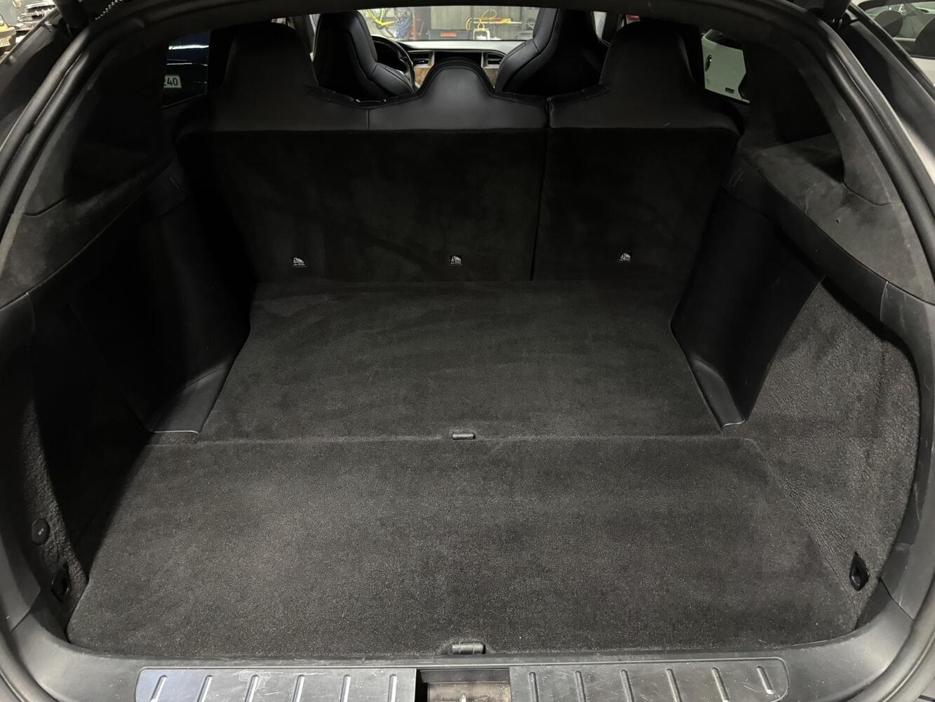 Tesla Model X vaihtoauto