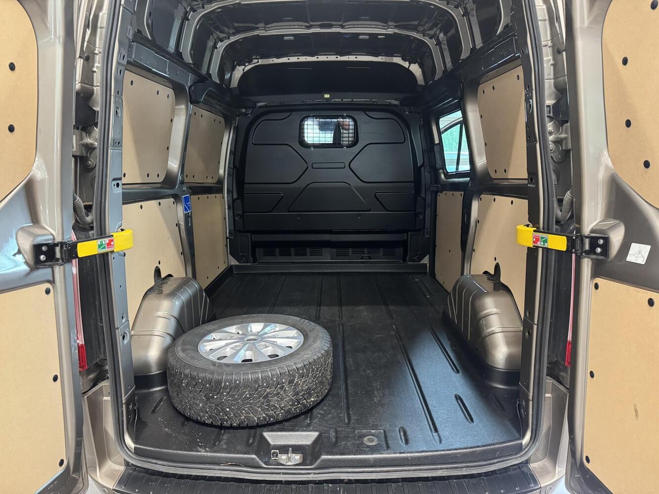 Ford Transit Custom vaihtoauto