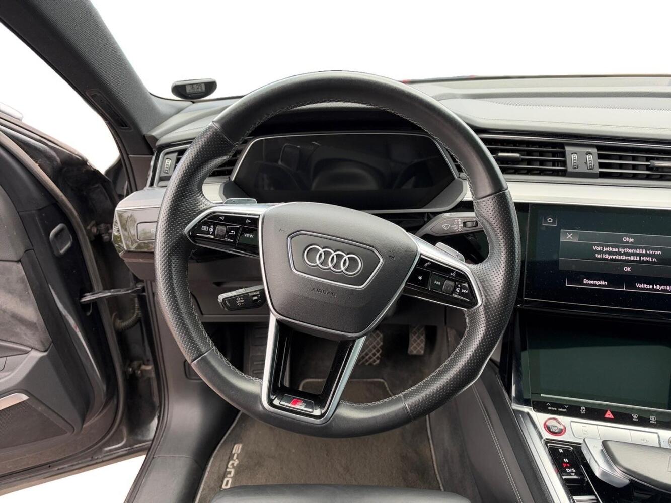 Audi e-tron vaihtoauto