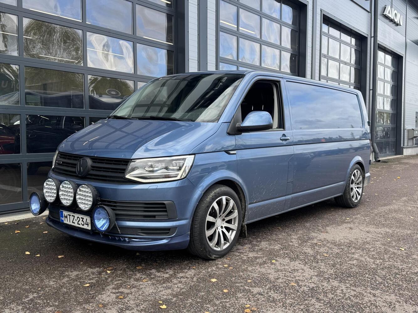 Volkswagen Transporter vaihtoauto