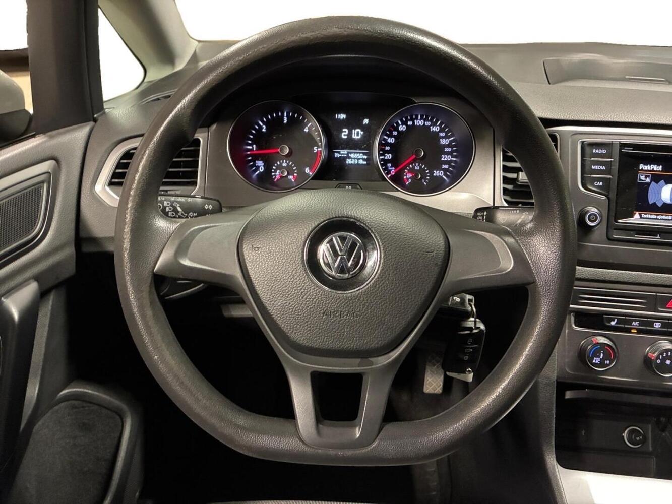 Volkswagen Golf Sportsvan vaihtoauto