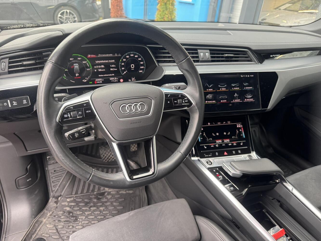 Audi e-tron vaihtoauto
