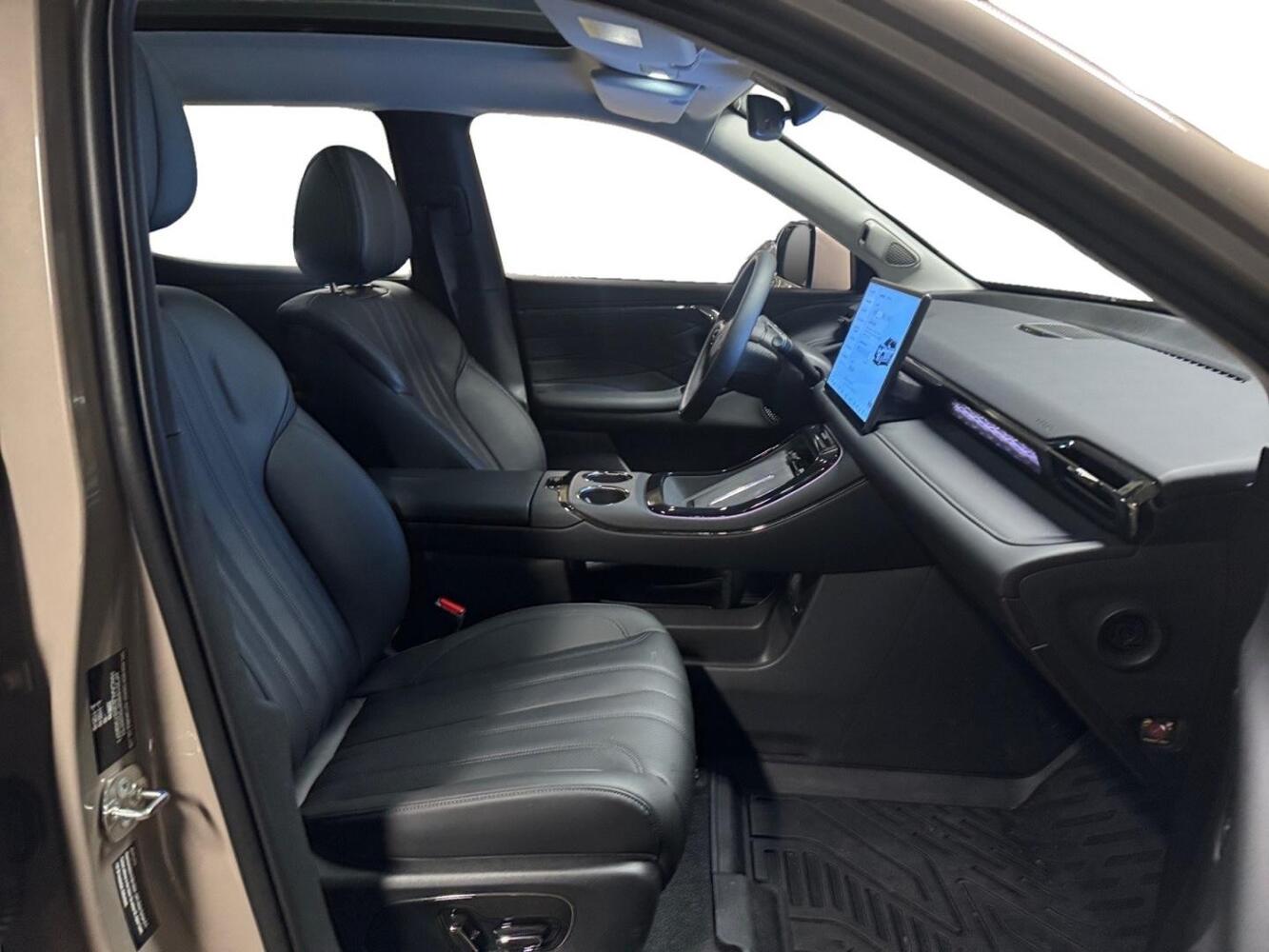AION V vaihtoauto