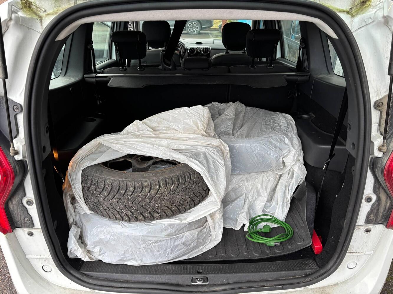 Dacia Lodgy vaihtoauto