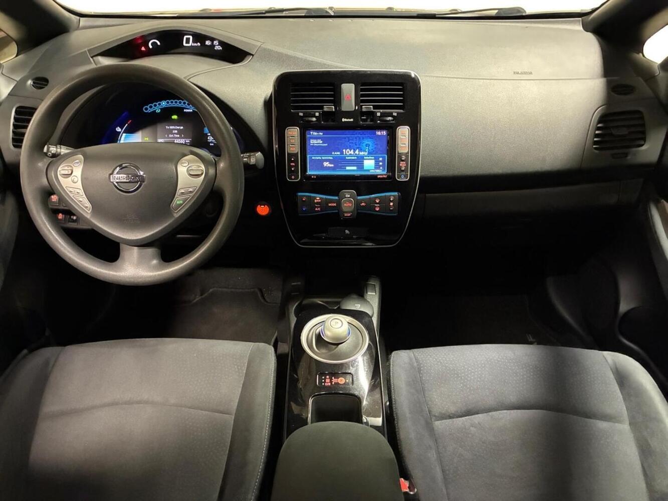 Nissan Leaf vaihtoauto