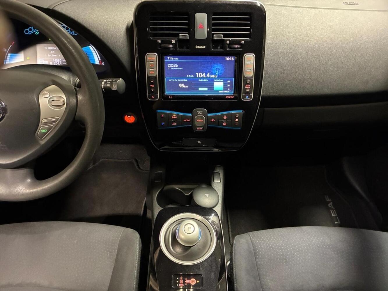 Nissan Leaf vaihtoauto
