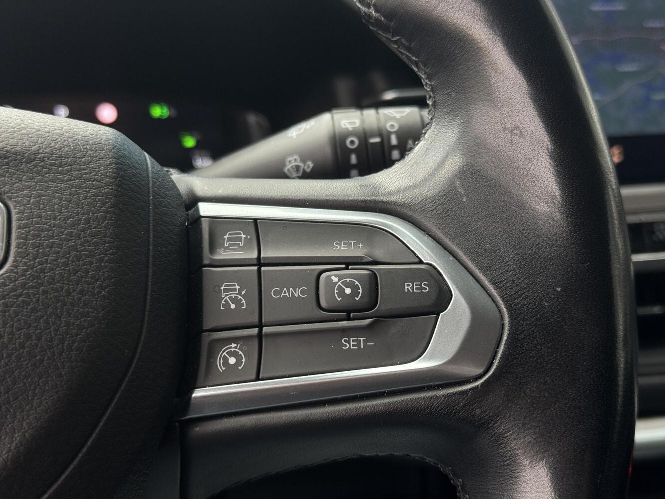 Jeep Compass vaihtoauto