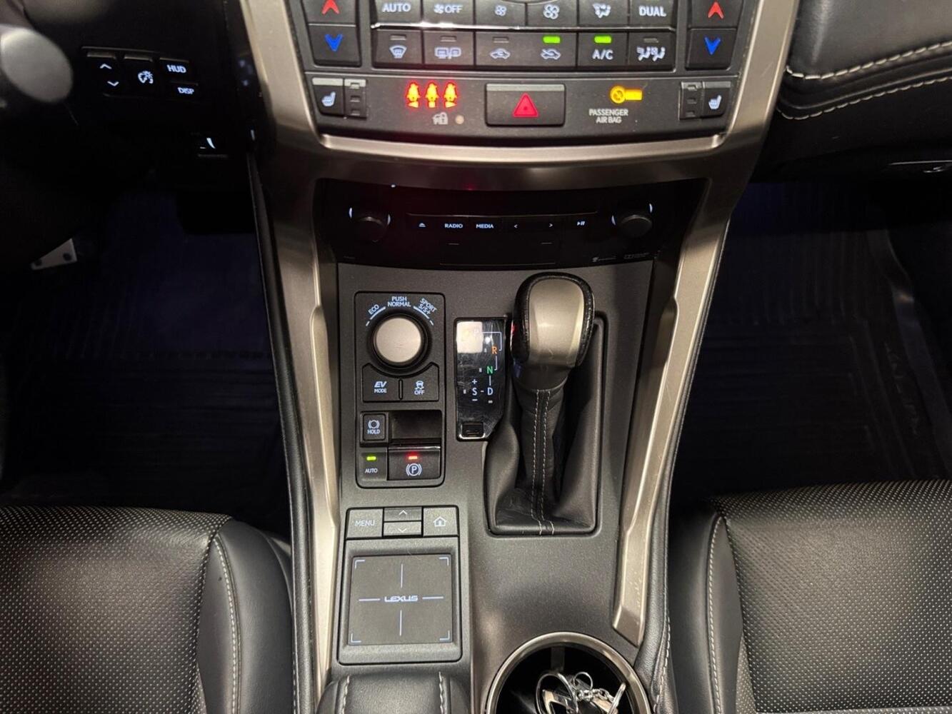 Lexus NX vaihtoauto