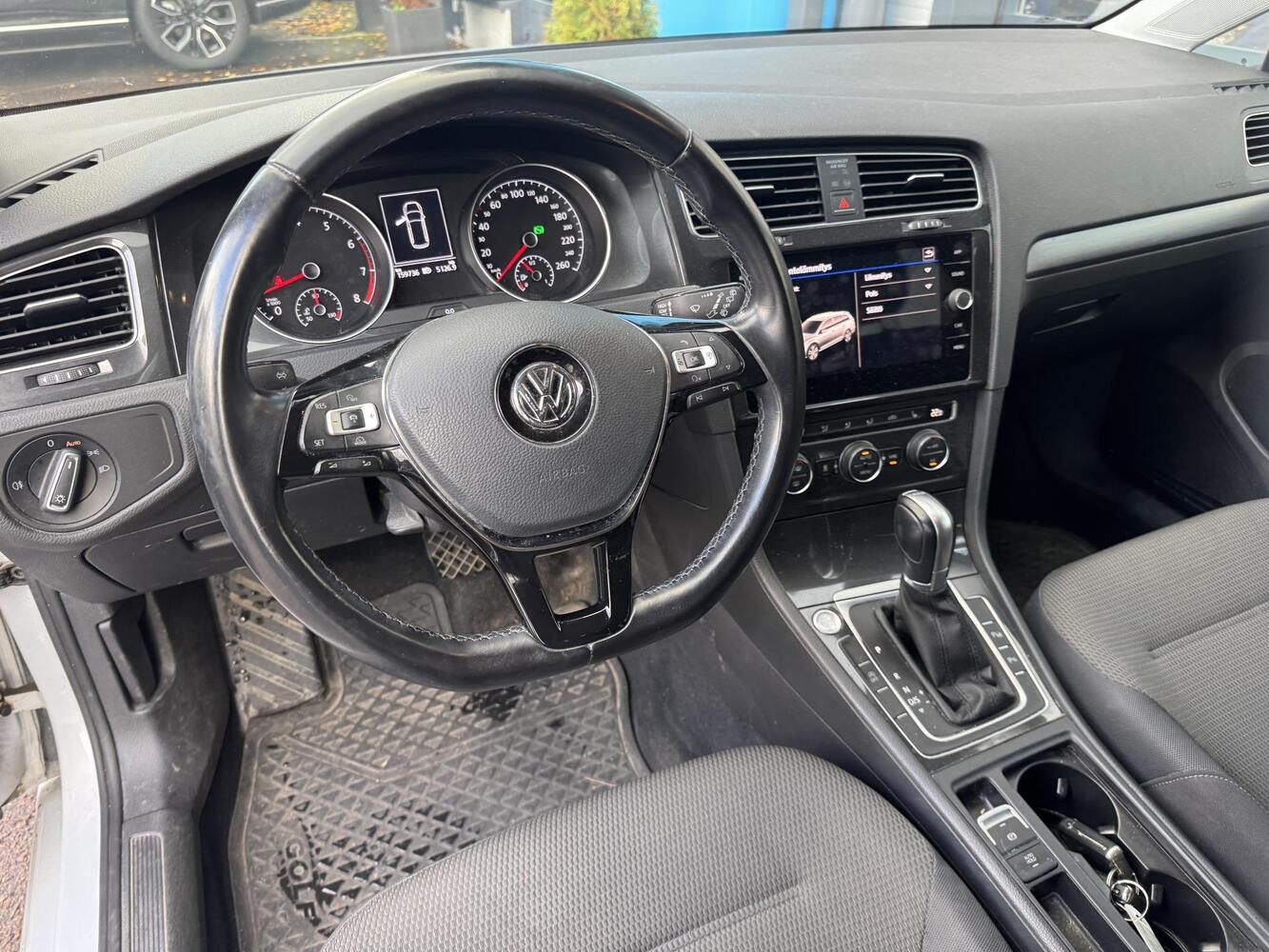 Volkswagen Golf vaihtoauto