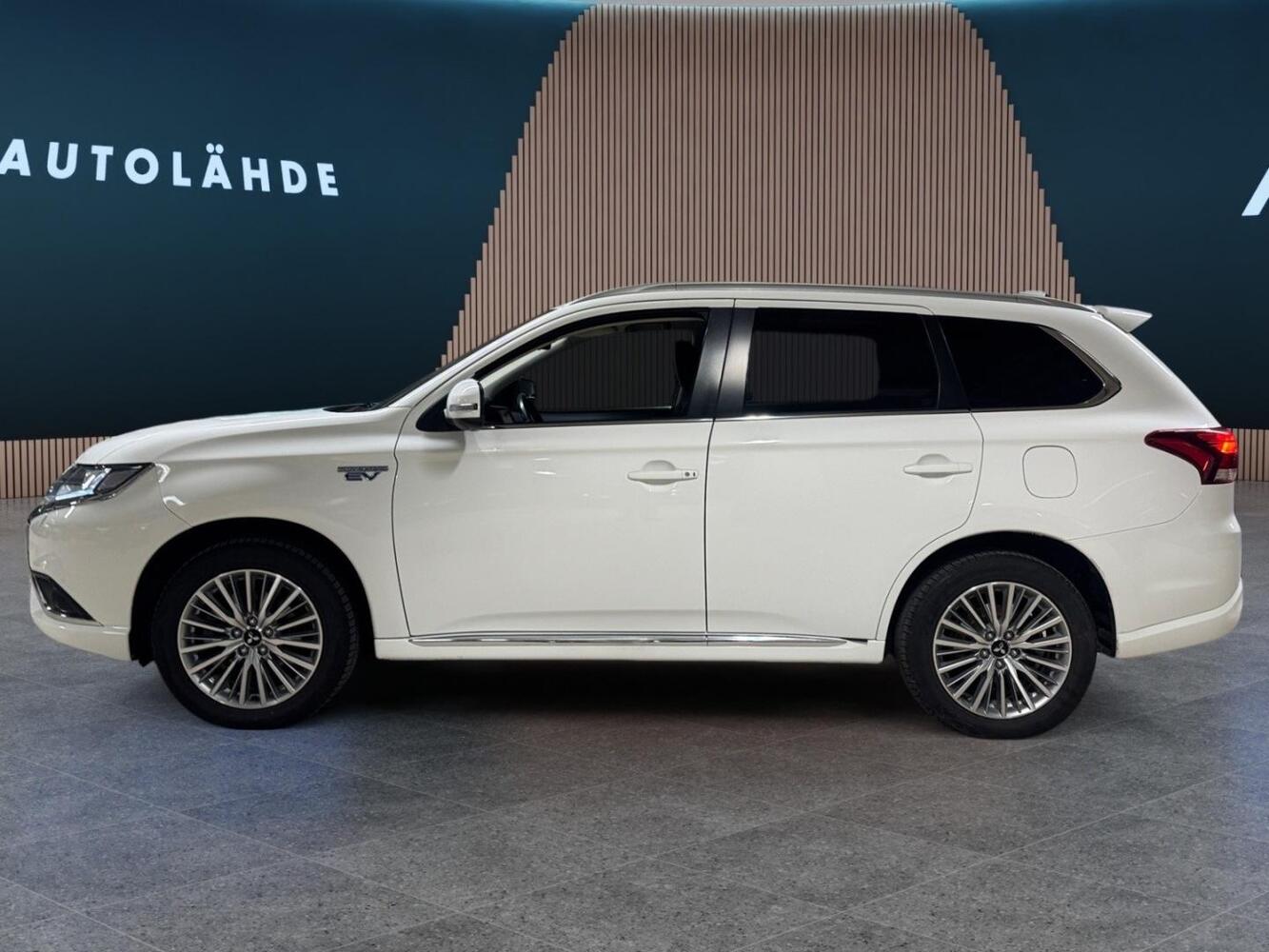Mitsubishi Outlander vaihtoauto