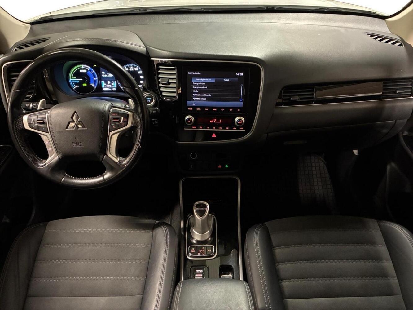 Mitsubishi Outlander vaihtoauto