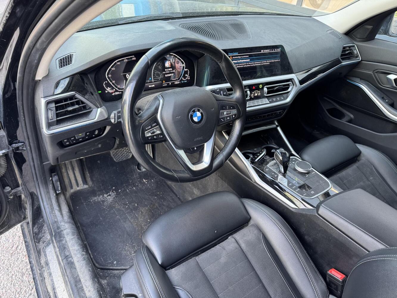 BMW 330 vaihtoauto