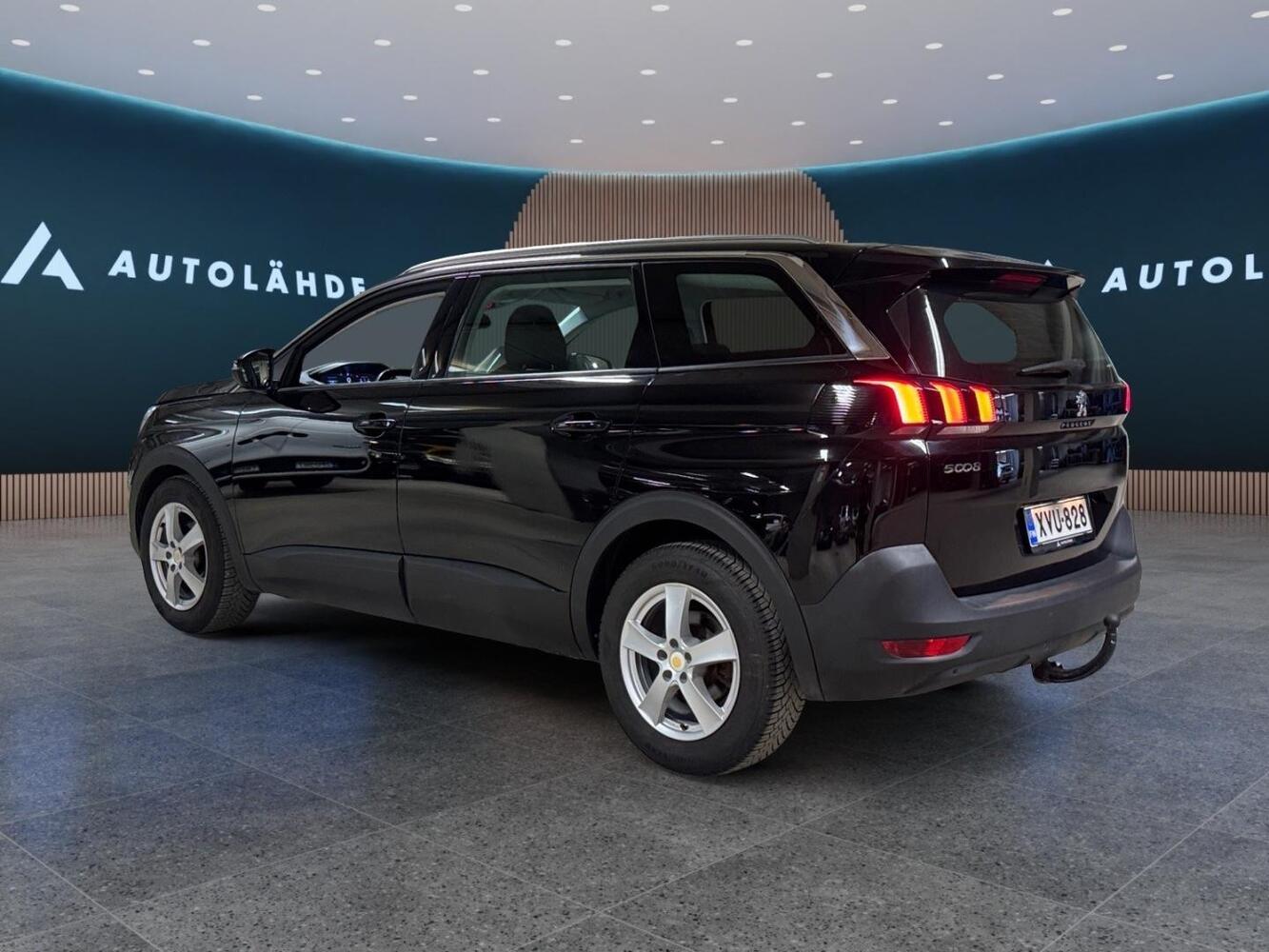 Peugeot 5008 vaihtoauto