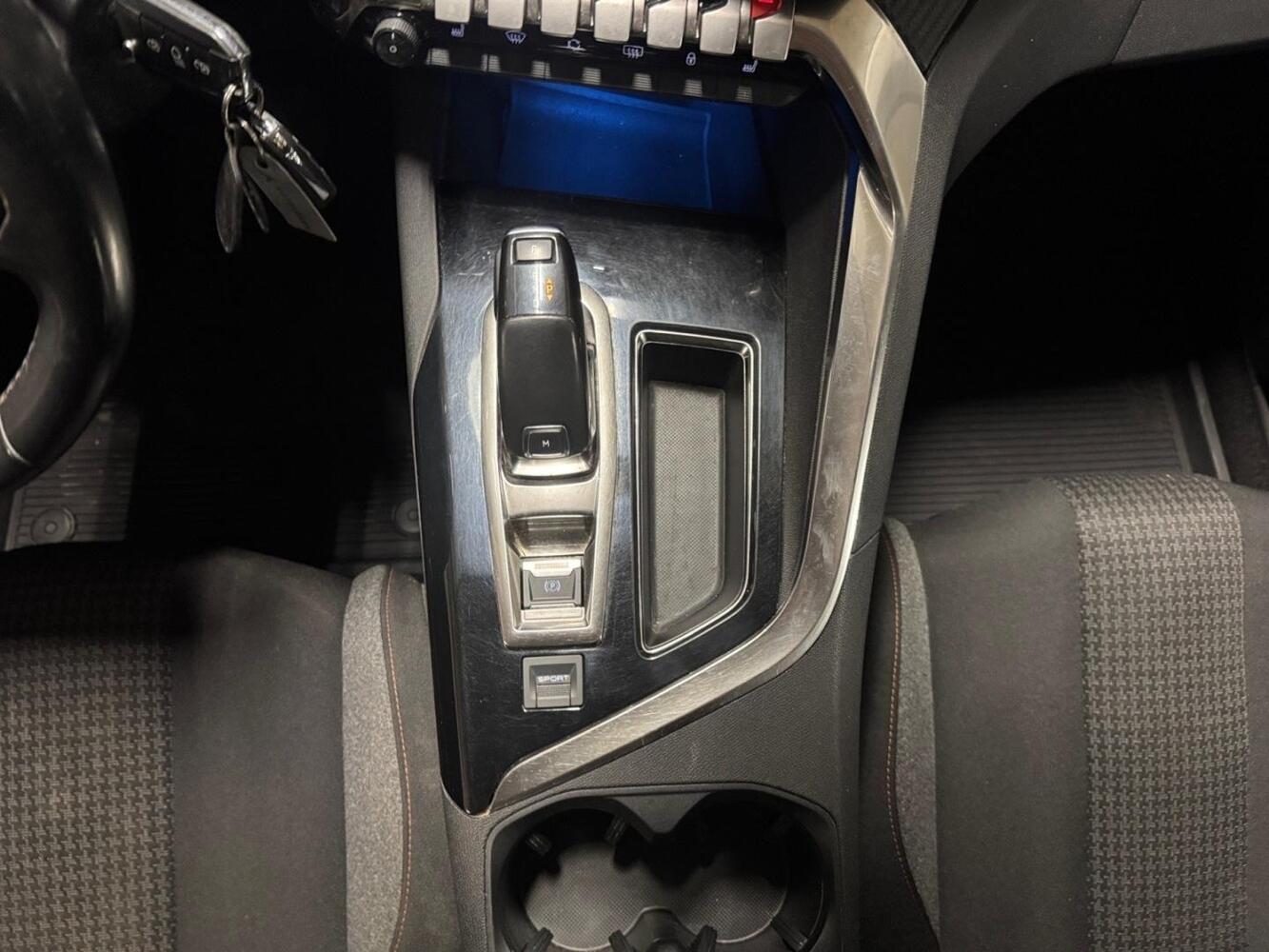Peugeot 5008 vaihtoauto