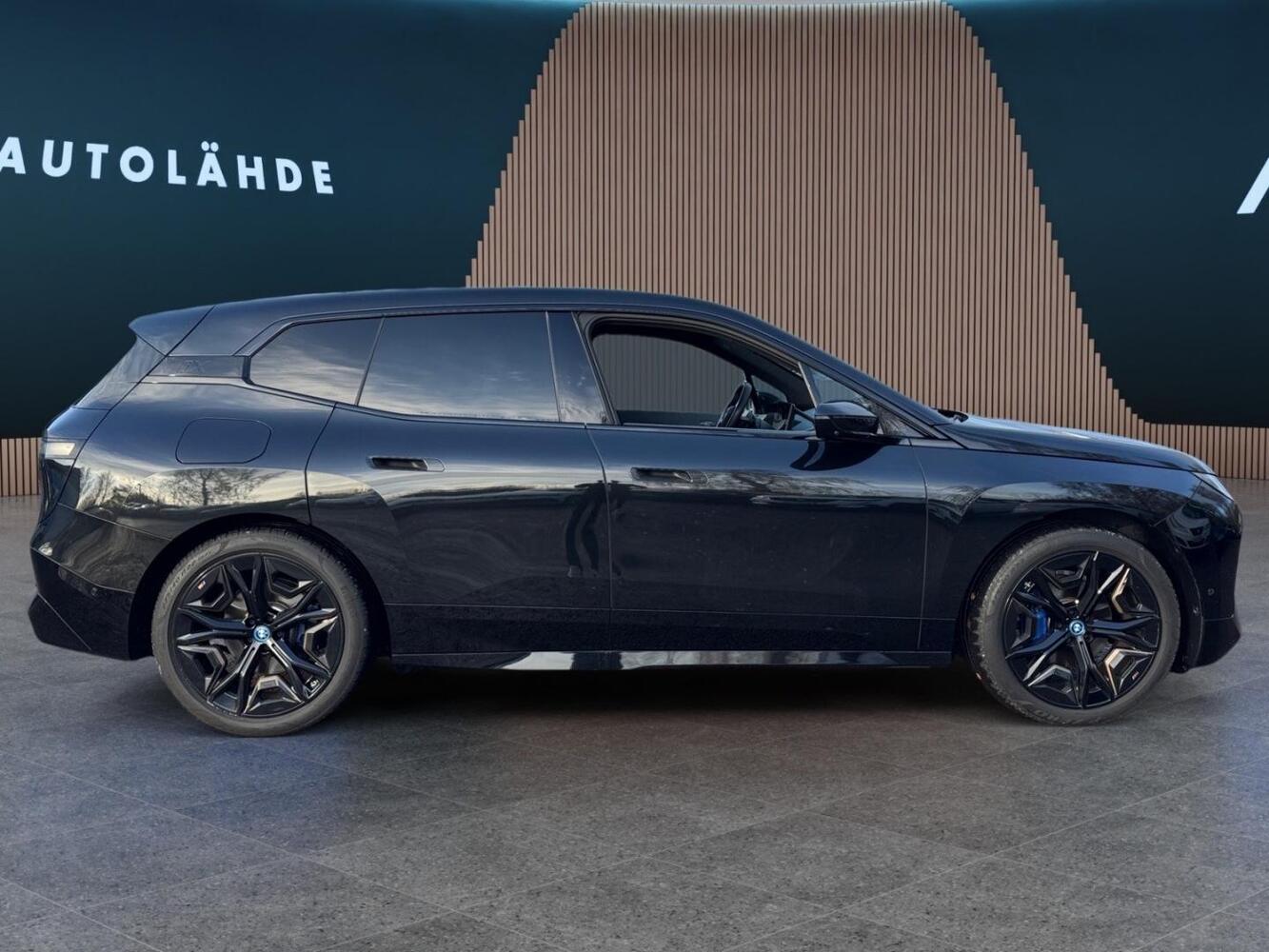 BMW iX vaihtoauto