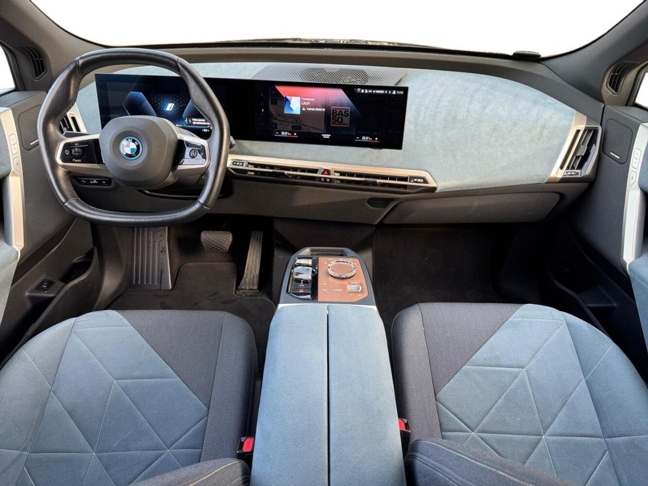 BMW iX vaihtoauto