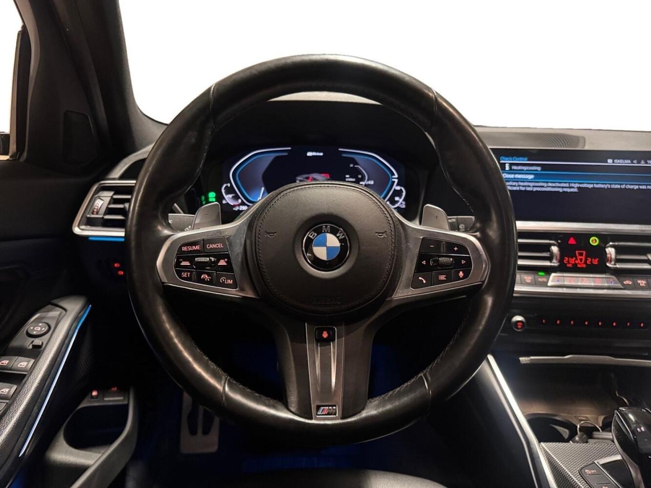 BMW 330 vaihtoauto