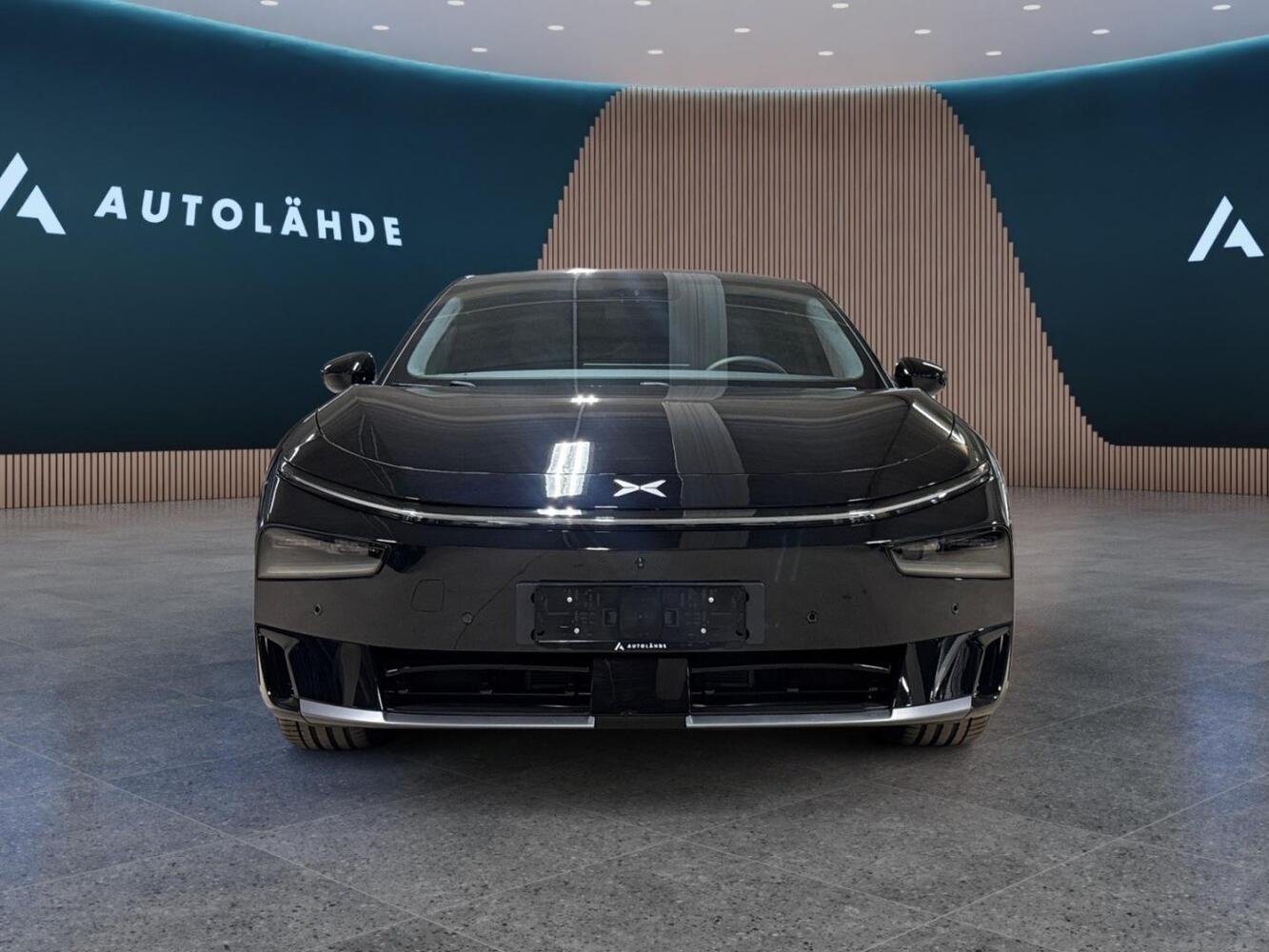 XPENG P7+ vaihtoauto
