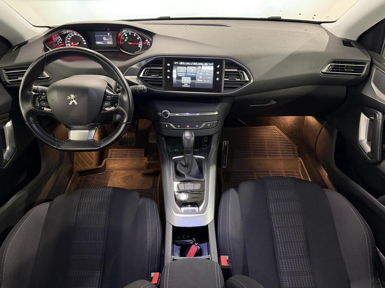 Peugeot 308 vaihtoauto