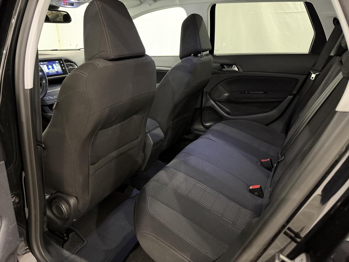 Peugeot 308 vaihtoauto