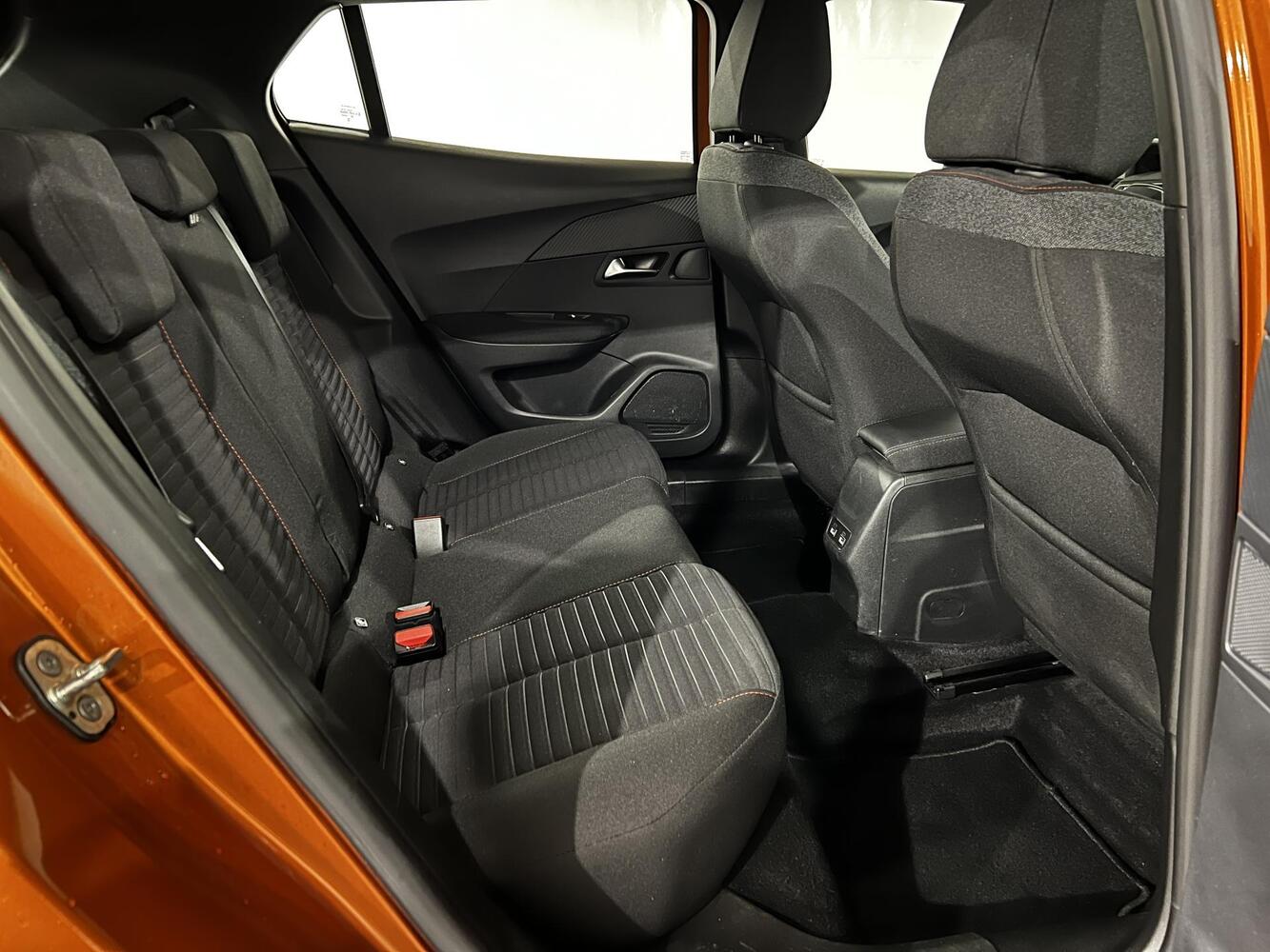 Peugeot e-2008 vaihtoauto