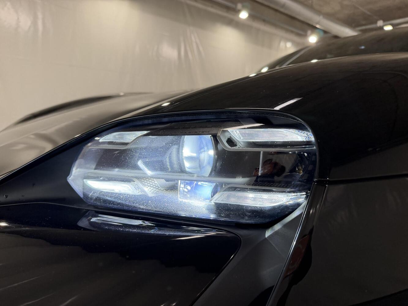 Porsche Taycan vaihtoauto