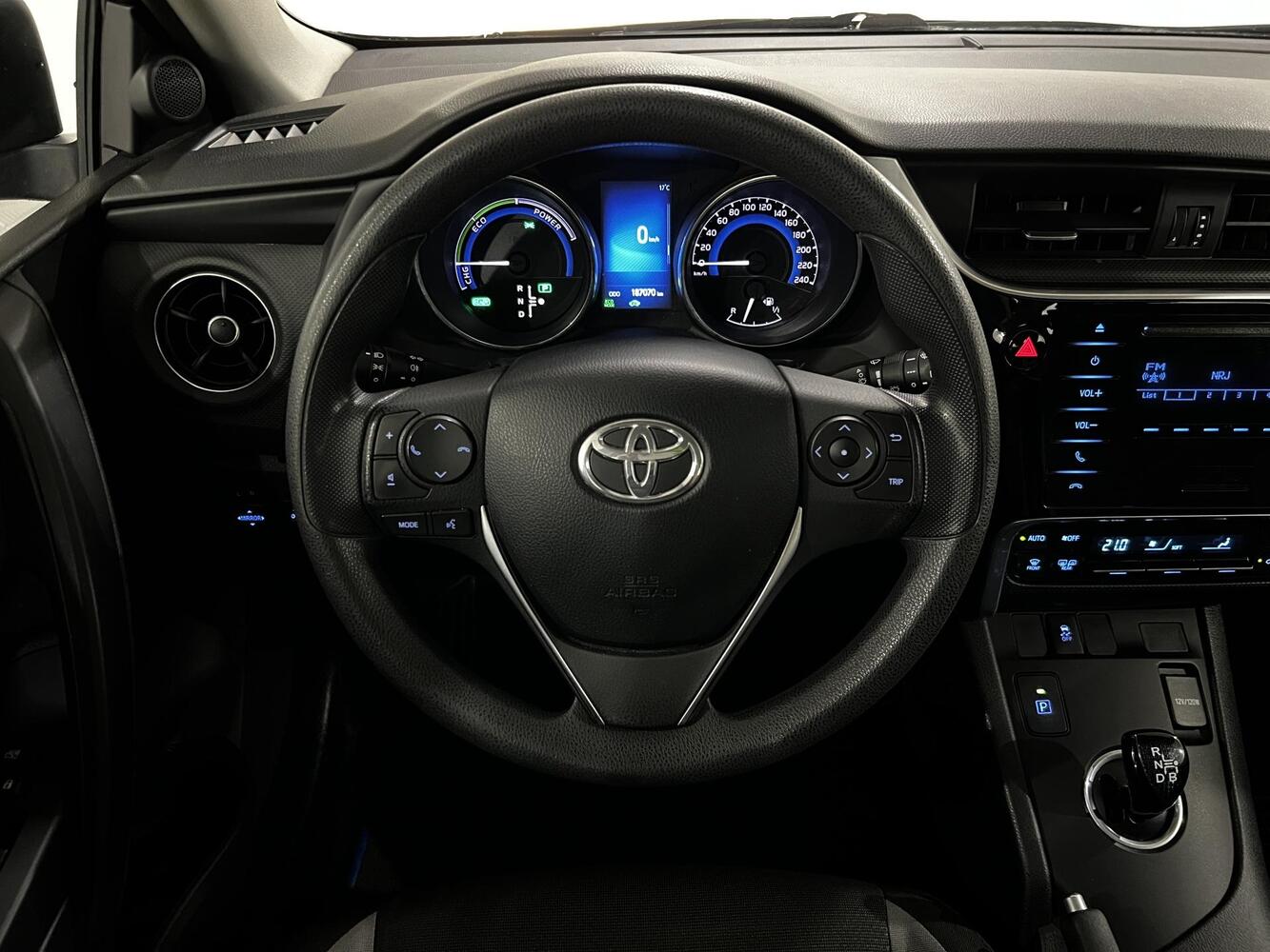 Toyota Auris vaihtoauto
