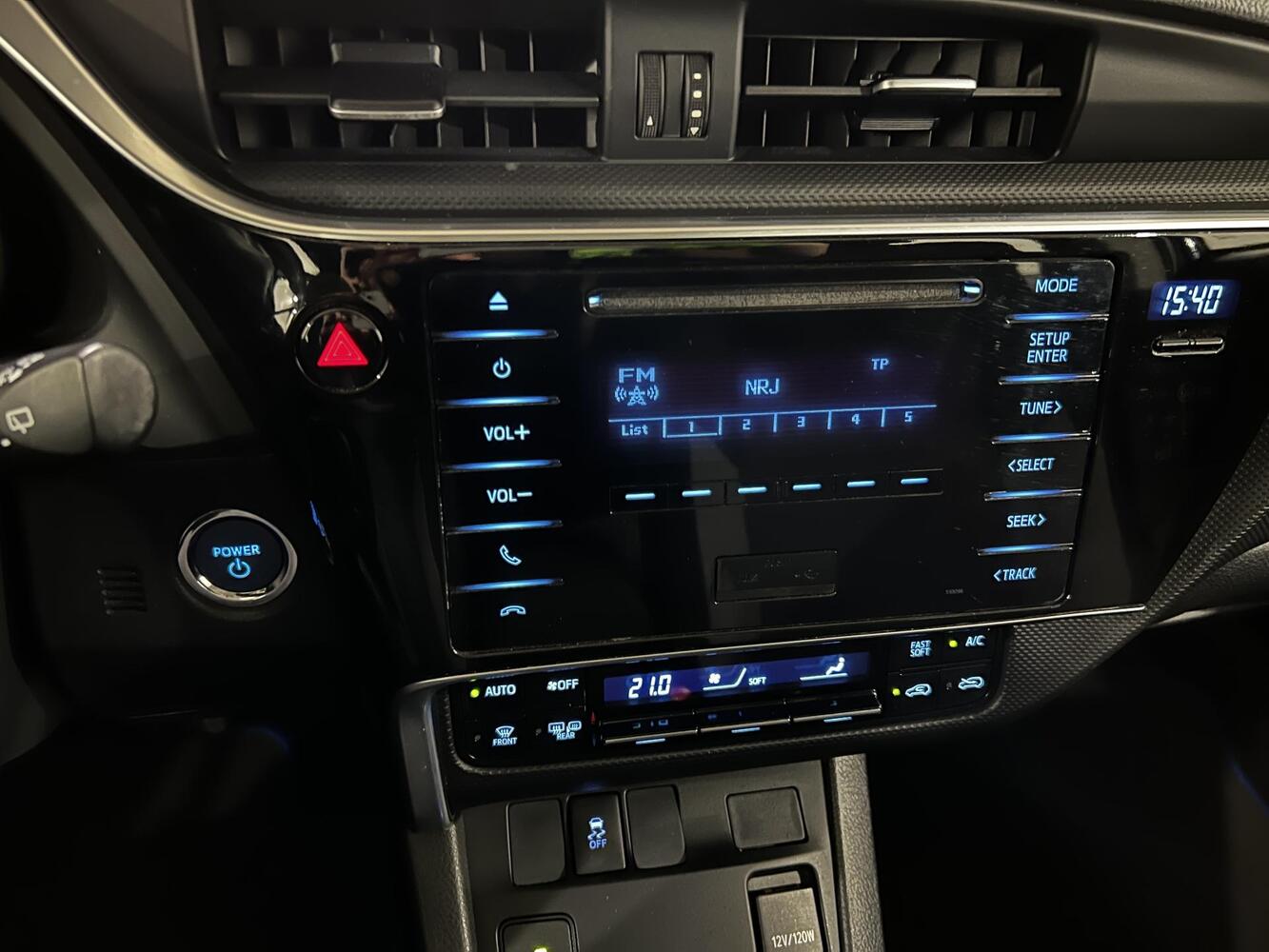 Toyota Auris vaihtoauto