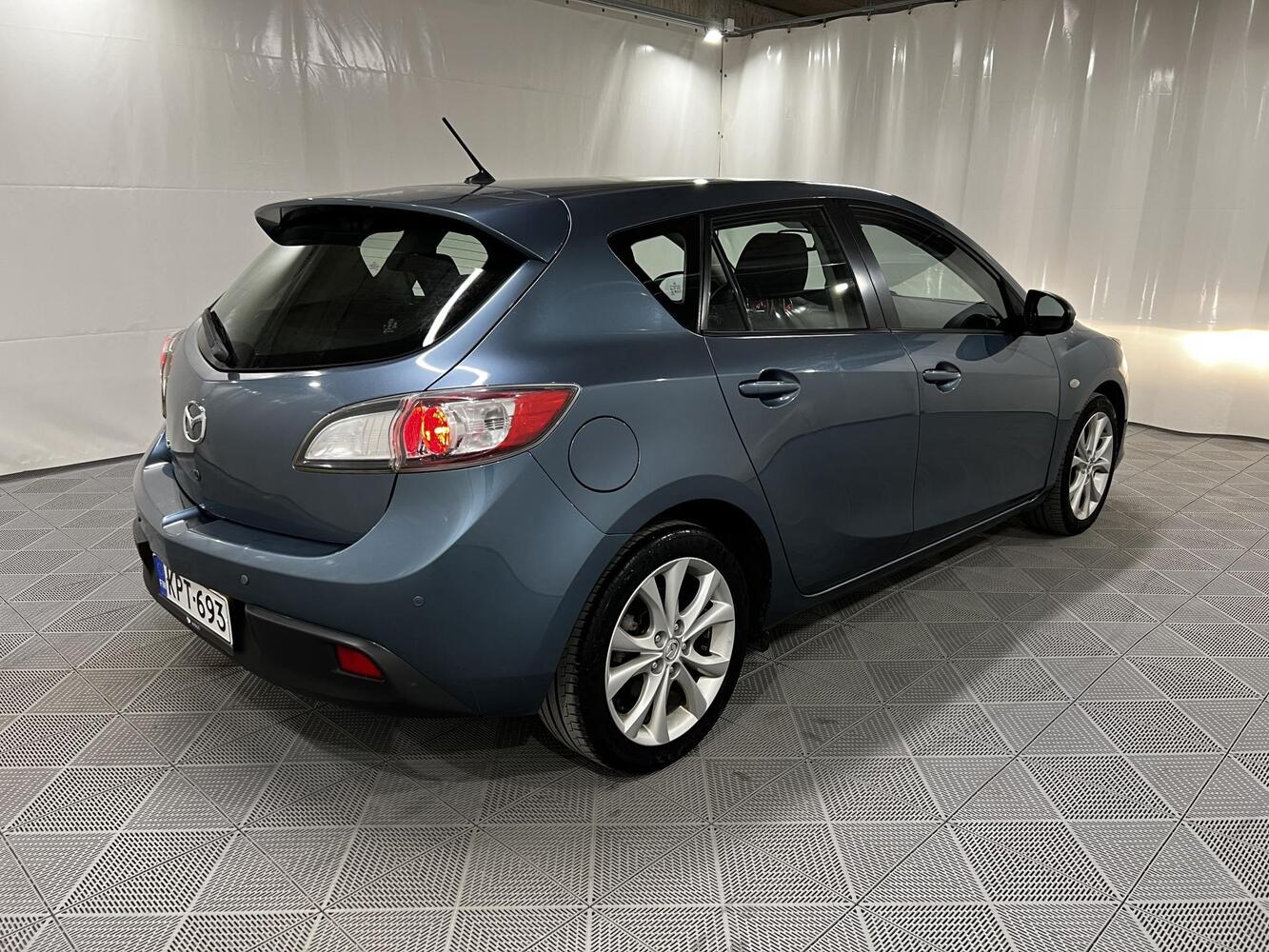 Mazda 3 vaihtoauto